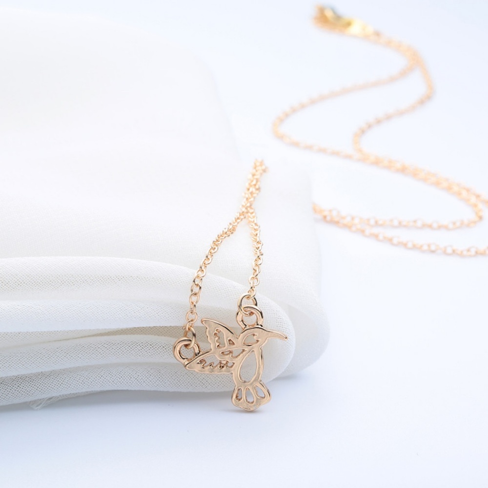 ❤️4 for $20 Sale❤️ 18k GPHumming bird necklace - Picture 4 of 4